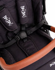 Mimi LUNO stroller seat harness and leatherette bumper bar detail