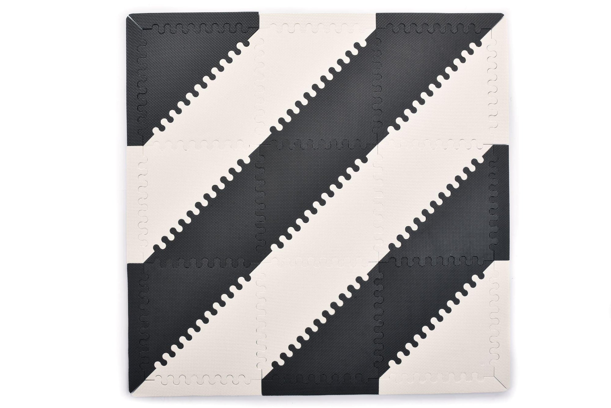 Mimi play mat - Black and White